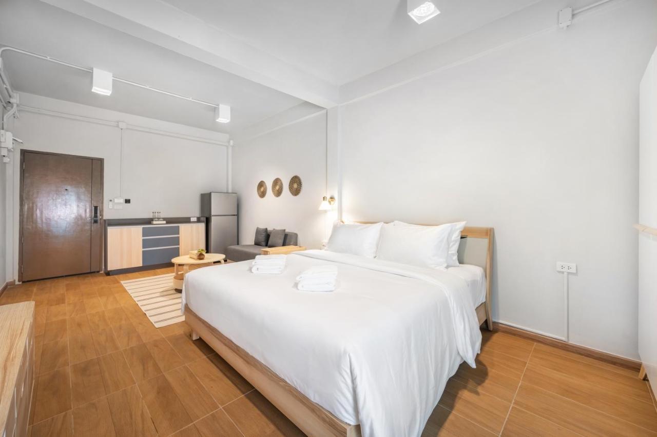 Hotel Wizpark Ratchada Bangkok Buitenkant foto