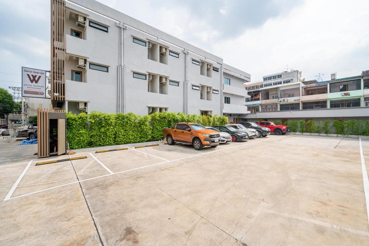Hotel Wizpark Ratchada Bangkok Buitenkant foto
